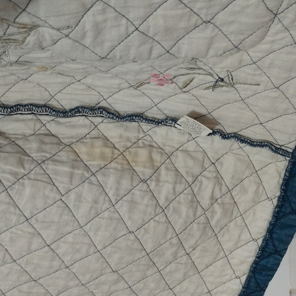 Vintage Tudor Court by Haband Quilted Jacket Embroidered Flowers Size Medium - Picture 14 of 16